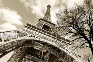 teesTranh tháp Eiffel đơn sắc