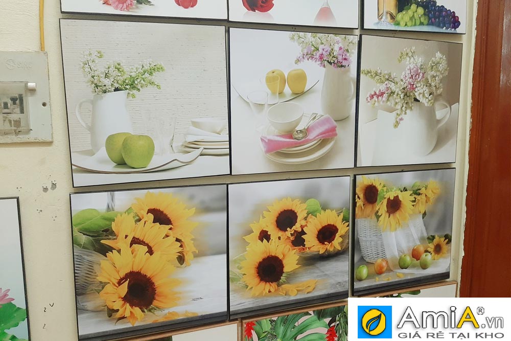 Hình ảnh thực tế mẫu tranh phòng ăn chụp tại cửa hàng hoa hướng dương đẹp