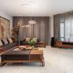 Sofa gỗ màu nâu trầm phù hợp với nội thất chung phòng khách