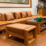 Bộ bàn ghế sofa góc bằng gỗ tần bì nệm da