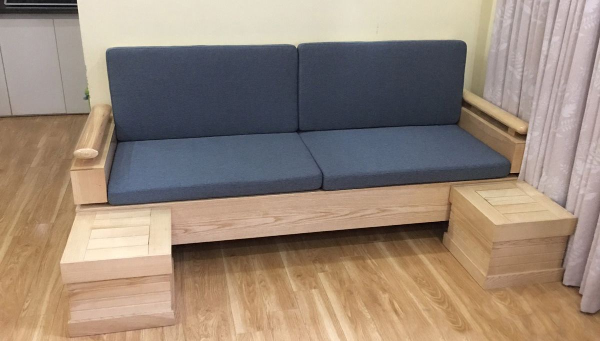 Sofa gỗ dạng văng mini nhỏ xinh 2 chỗ ngồi nệm nỉ màu xanh