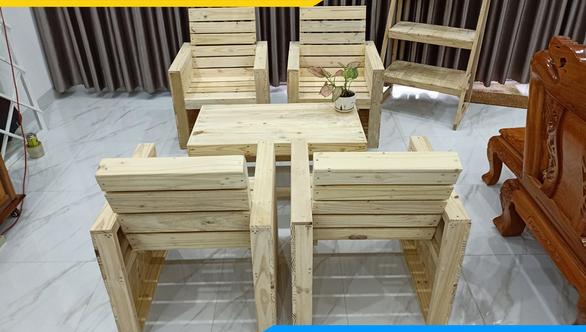 Bộ bàn ghế gỗ Thông mini đẹp, hiện đại cho không gian của bạn