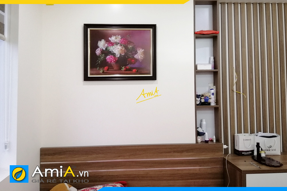 Hình ảnh Bức tranh bình hoa trang trí tường phòng ngủ đẹp sang trọng AmiA BH111