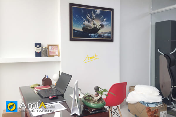 Hình ảnh Bức tranh thuyền thuận buồm xuôi gió treo văn phòng công ty đẹp AmiA 1635