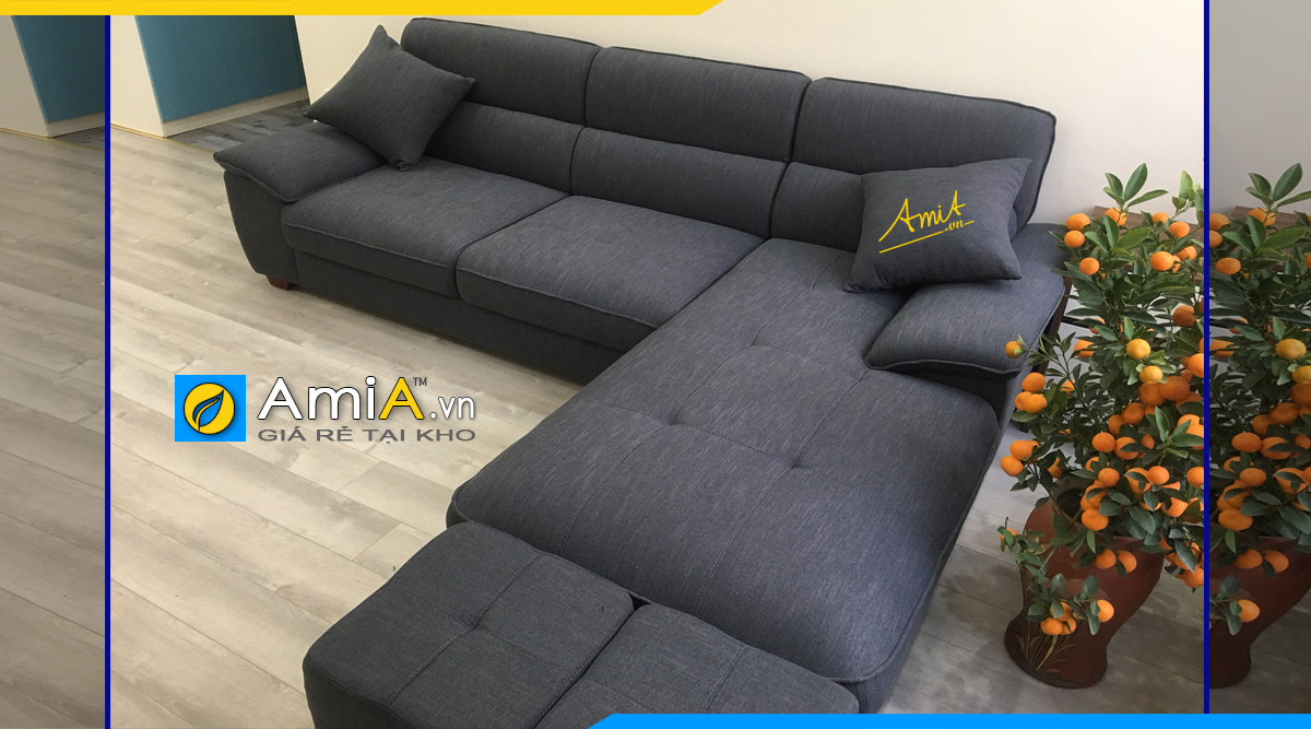 Khách hàng ở Phạm Văn Đồng đặt làm bộ ghế sofa tại xưởng AmiA với chất liệu vải nỉ êm ái và kích thước lớn cho không gian rộng