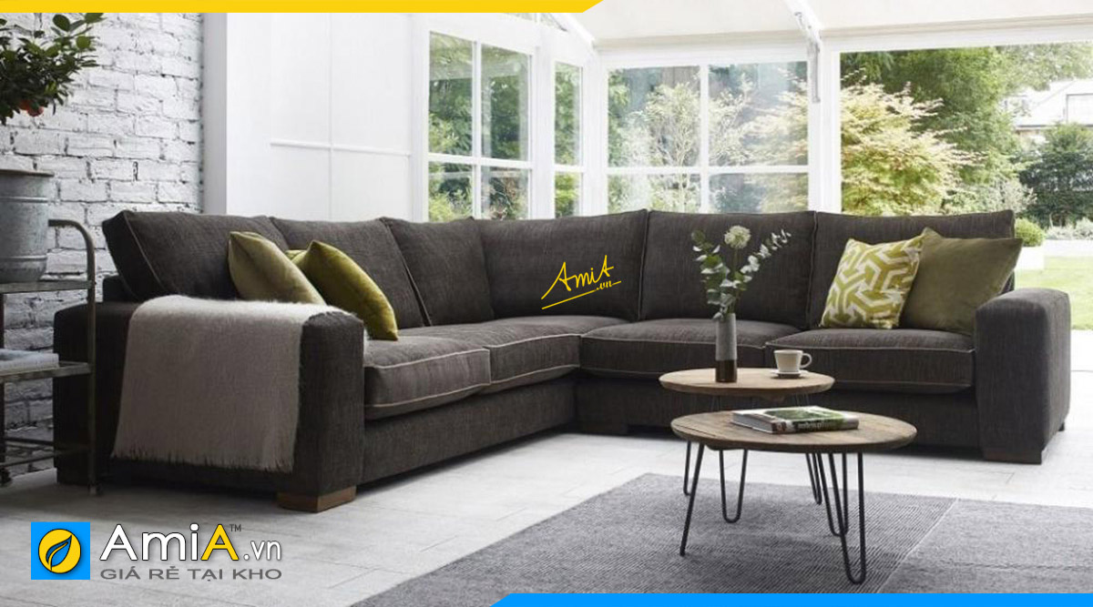 Mẫu sofa kích thước lớn kê tại phòng khách rộng rãi