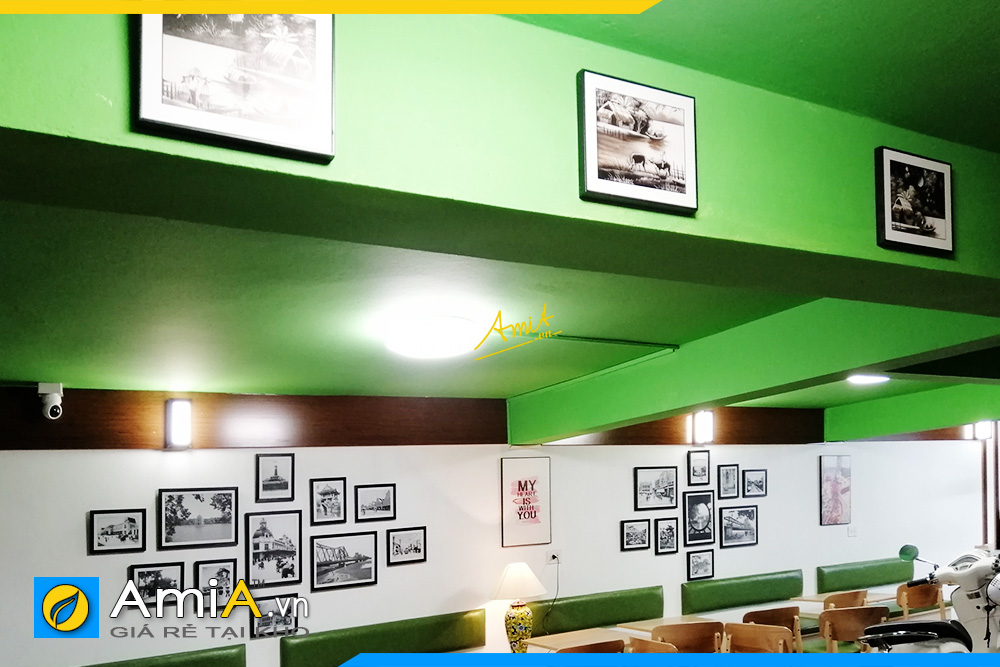 Hình ảnh Các khung tranh đen trắng treo quán cafe ghép thành bộ