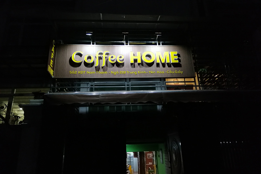 Hình ảnh Dự án quán cafe do siêu thị tranh AmiA thi công hoàn thiện
