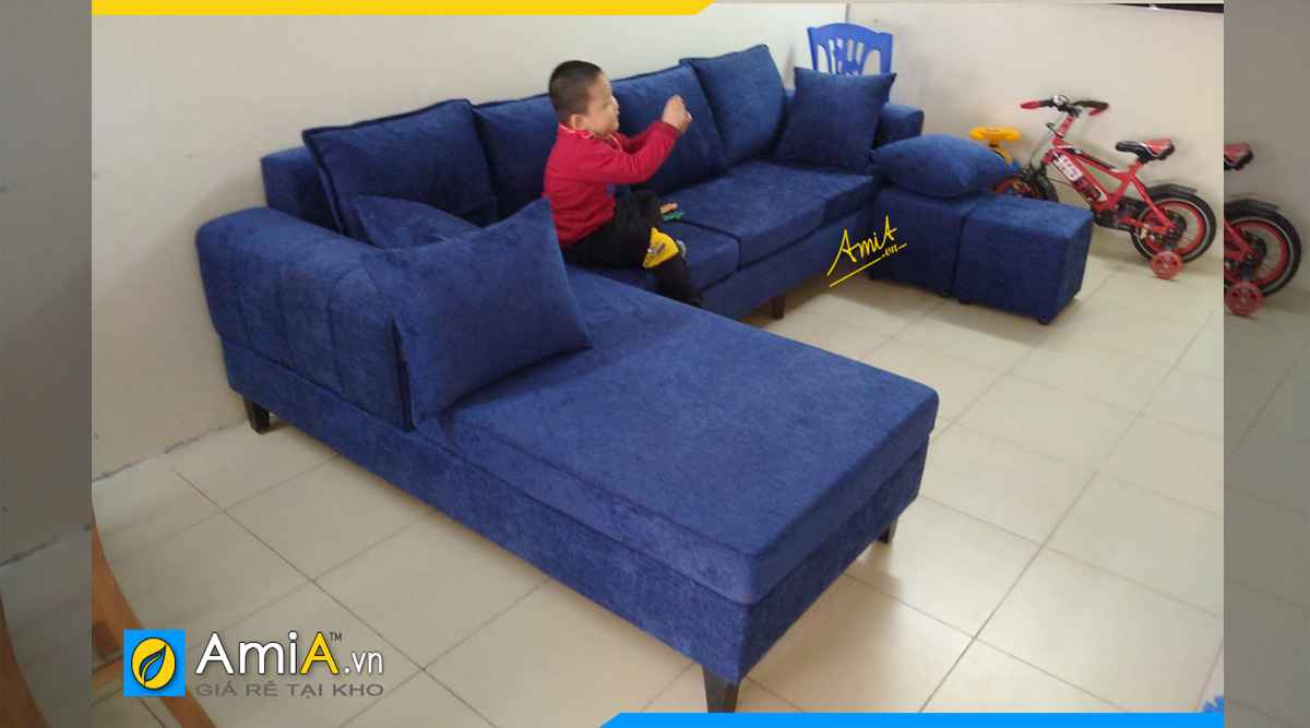 Chọn bộ ghế sofa góc cho nhà co trẻ nhỏ với khung ghế chắc chắn- an toàn cho các bé