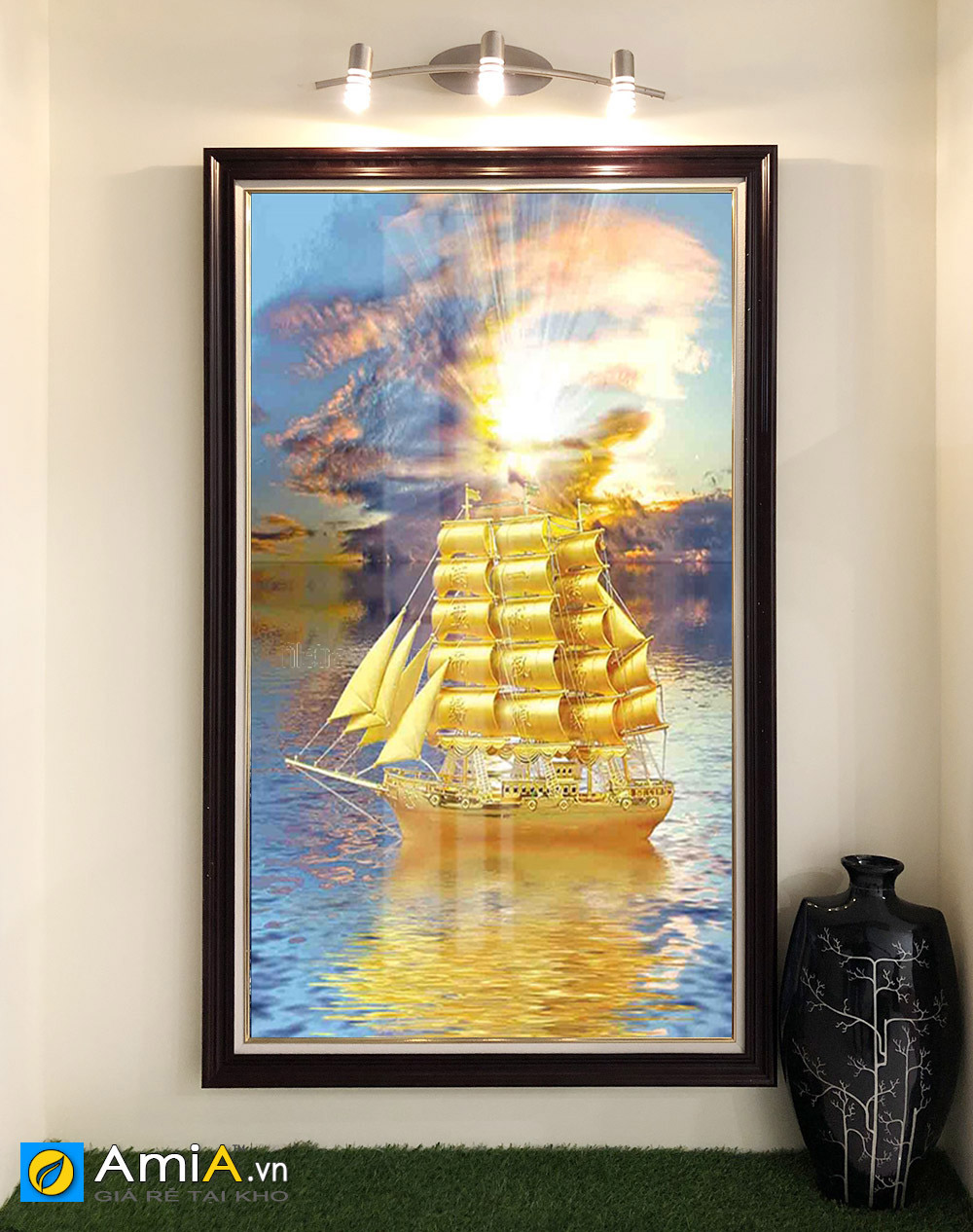 Hình ảnh Bức tranh thuyền vàng khổ đứng treo tường đẹp AmiA TB5