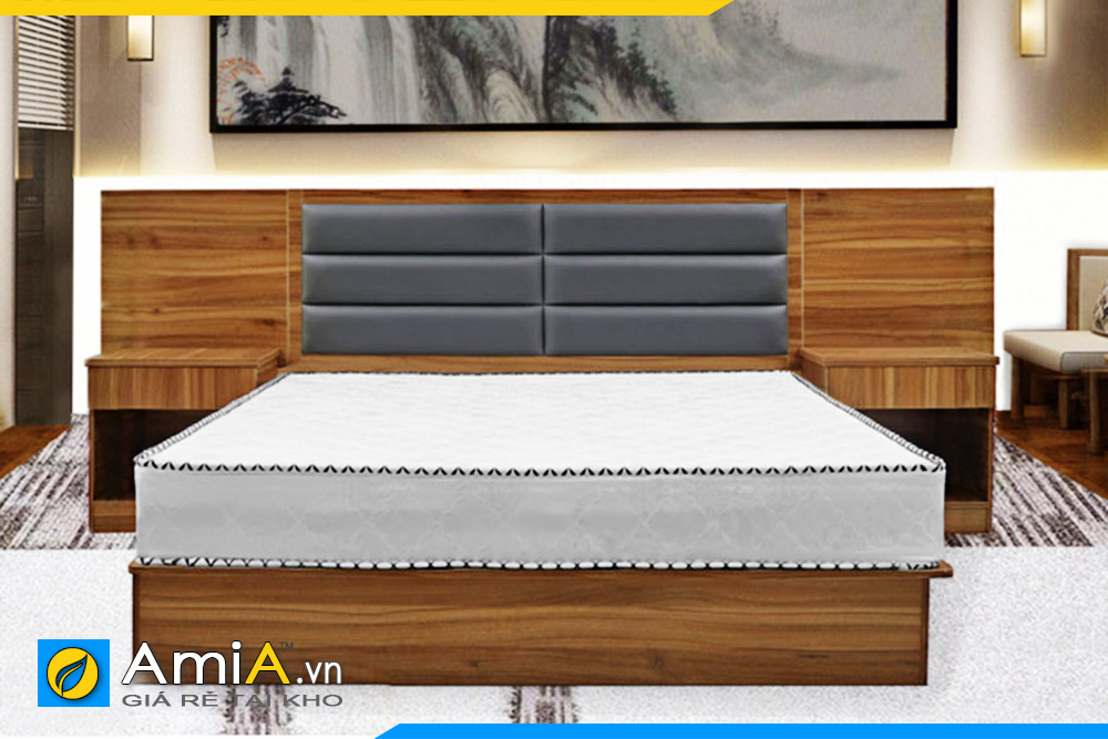 Mẫu giường ngủ tủ táp bọc da gỗ CN MDF hiện đại AmiA GN212 sẽ khiến bạn cảm nhận được sự sang trọng và đẳng cấp. Với chất liệu gỗ CN MDF cao cấp và đệm bọc da êm ái, chiếc giường này sẽ mang đến cho bạn giấc ngủ ngon và thư giãn. Hãy xem ảnh để tìm hiểu thêm về sản phẩm này!