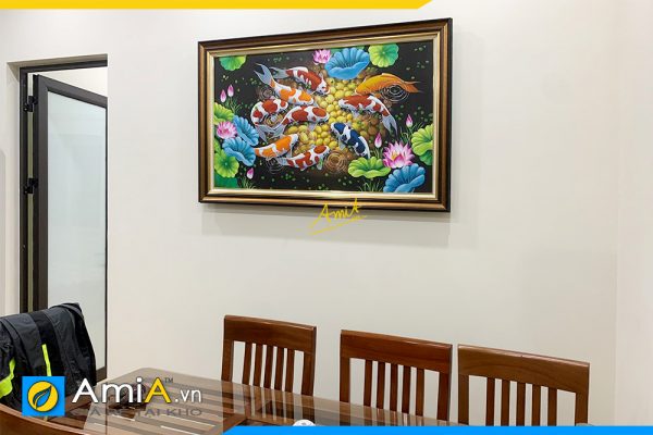 Hình ảnh Tranh sơn dầu đẹp cá chép hoa sen trang trí khu vực phòng ăn bàn ăn AmiA TSD 207