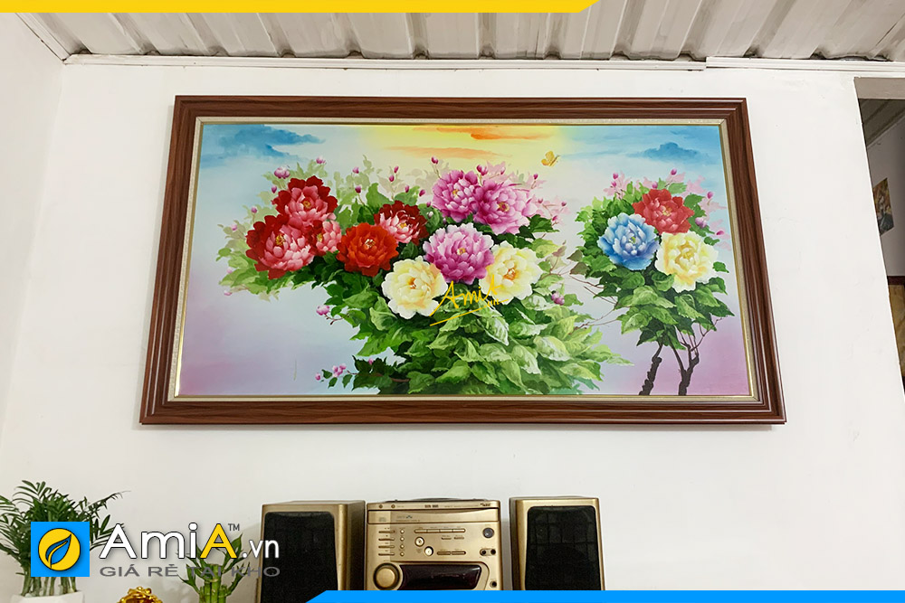 Hình ảnh Tranh sơn dầu hoa mẫu đơn treo phía trên tivi phòng khách AmiA TSD 549