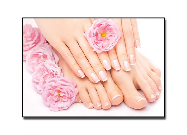 Bức tranh đôi bàn tay và bàn chân đẹp treo trang trí tiệm nail & spa